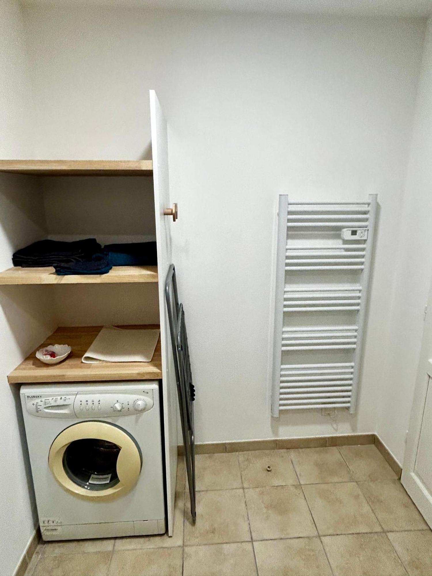 Superbe Appartement Dans Un Mas Nîmes Exterior foto